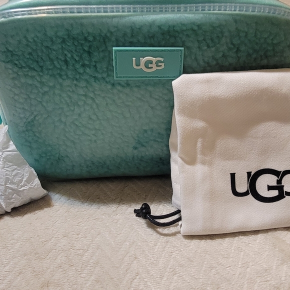 UGG Teal Crossbody Bag - Picture 3 of 3